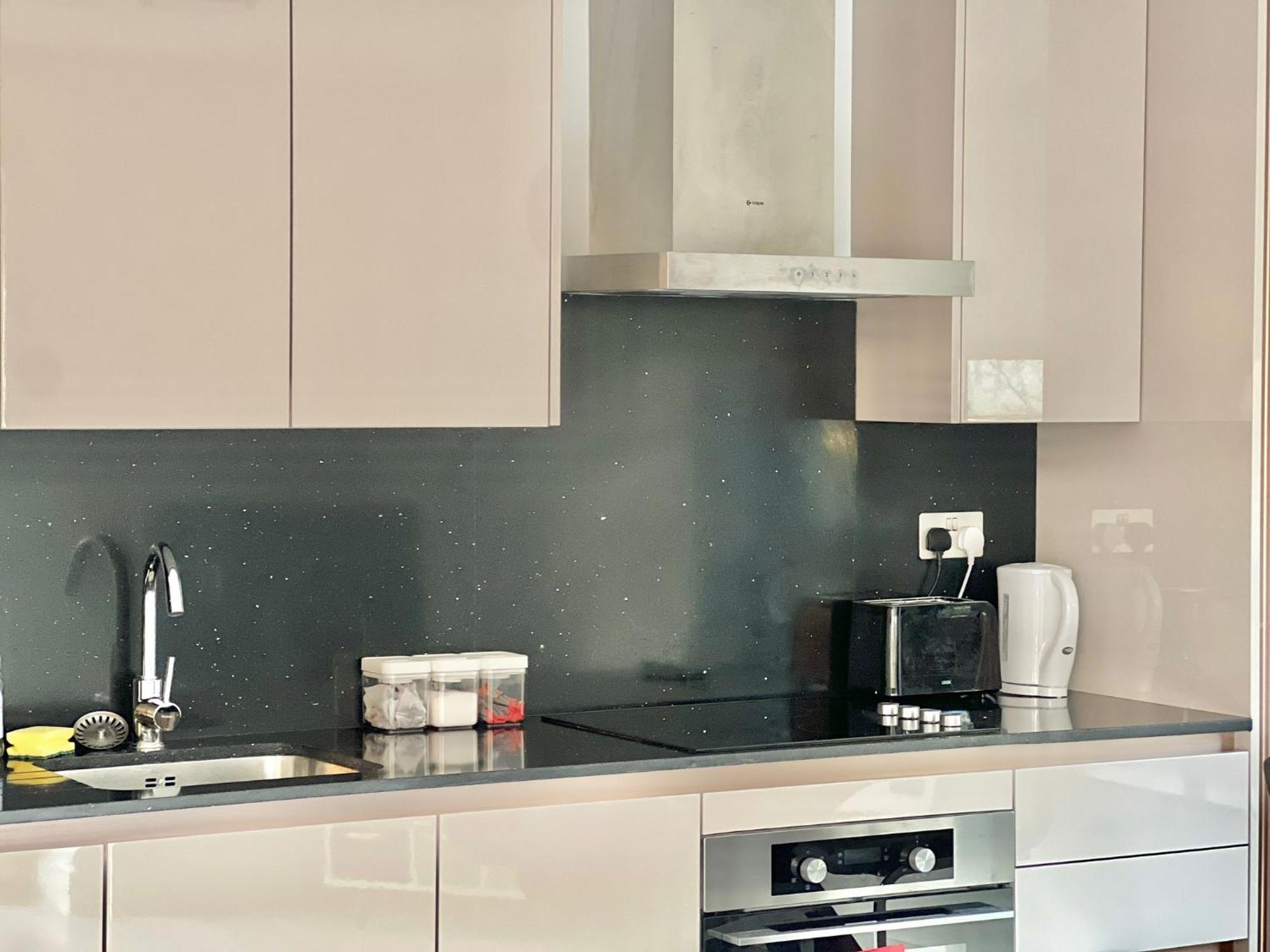 Kensington House By Solitaire Suites Slough Kültér fotó