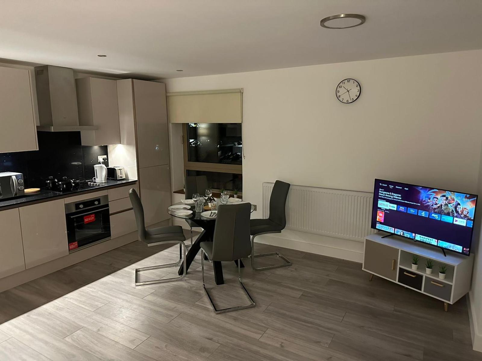 Kensington House By Solitaire Suites Slough Kültér fotó